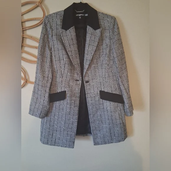 Karl Lagerfeld Paris Plaid Black and Gray Blazer Size 12 NWOT P2P 20